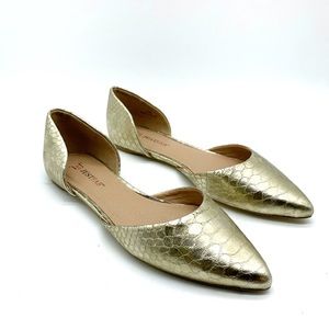 EMBOSSED GOLD BALLET FLAT SIZE 5.5